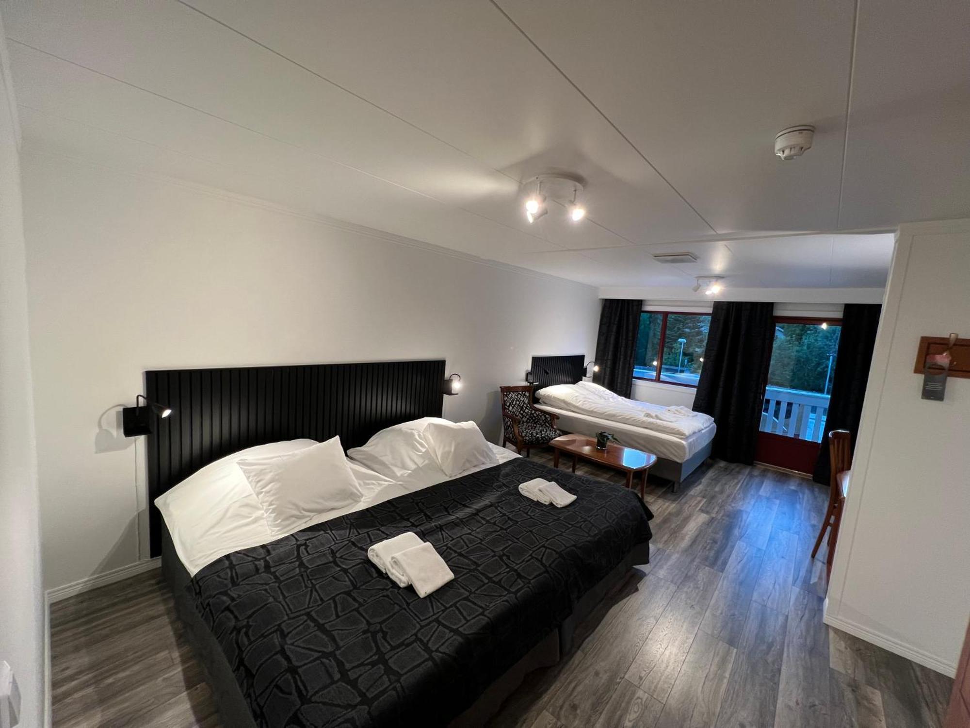 סוגנדל Vesterland Feriepark Hytter, Hotell Og Leikeland מראה חיצוני תמונה